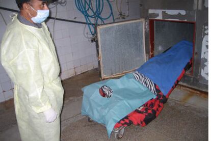 El único cadáver que se hallaba ayer en la morgue del hospital civil Mulay Hasan Ben el Mehdi, en El Aaiún.
