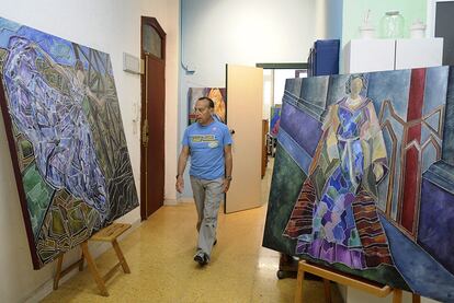 El pintor Javier Calvo tambin abre su estudio de la calle del Doctor Sumsi este fin de semana.