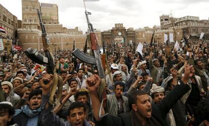 Manifestación contra los bombardeos en Arabia Saudí.