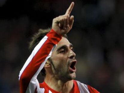 Adrián celebra un gol ante el Besiktas