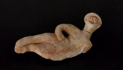 Figurita de terracota del siglo I. El emirato de Sharjah, donde se encuentran la excavaciones desarrolladas en las últimas dos décadas, perteneció en el pasado al país de Magán.