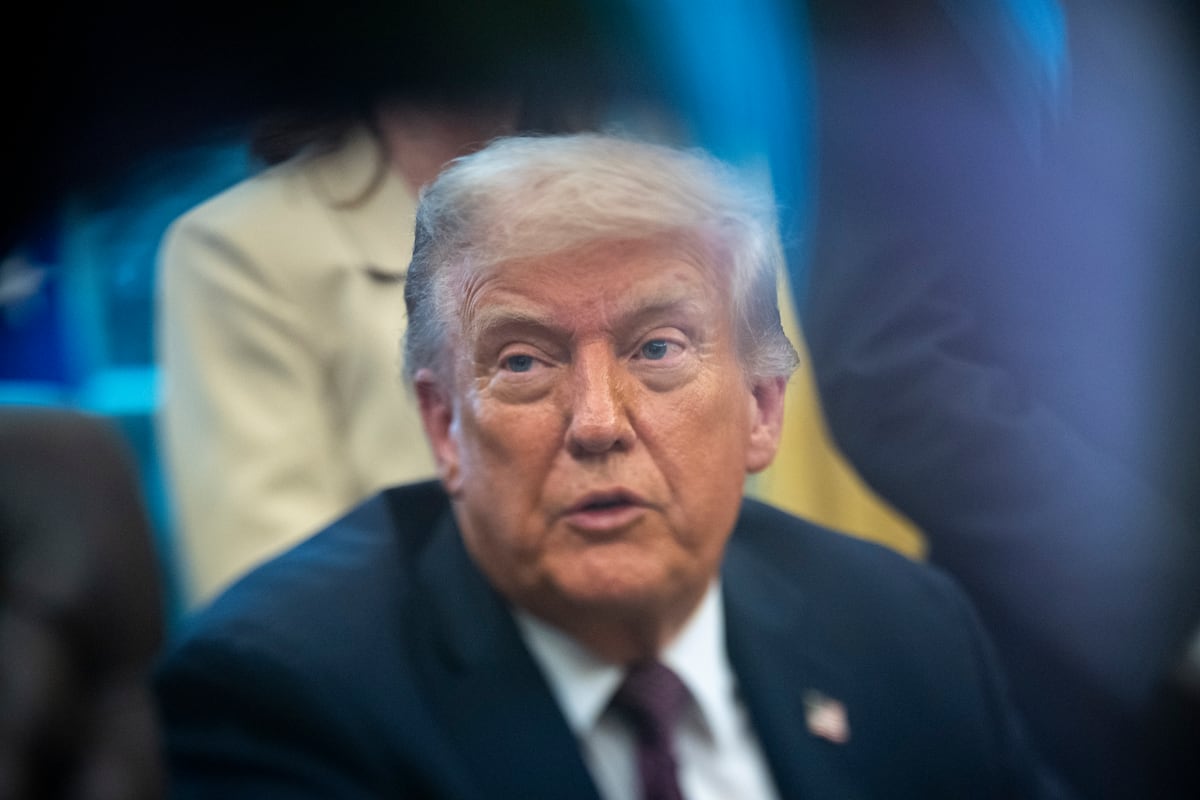 Trump asegura que Estados Unidos ha atacado una tercera embarcación en el Caribe