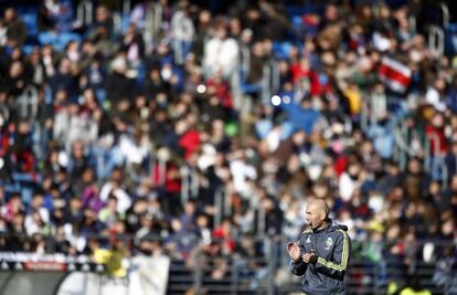 Durante la sesión, Zidane estuvo escoltado en todo momento por su segundo, David Bettoni, a quién conoció con 19 años en el Cannes