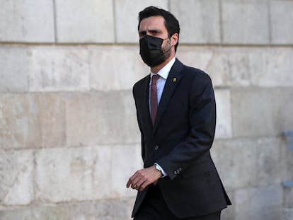 El entonces presidente del Parlamento catalán Roger Torrent llegaba a una reunión en el Palau de la Generalitat en mayo de 2021.