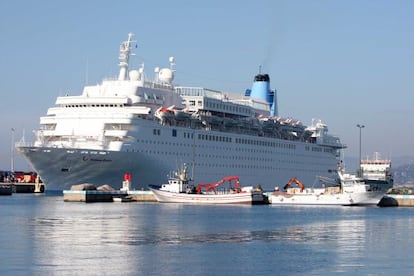 Un creuer al port de Palamós en una imatge d'arxiu.