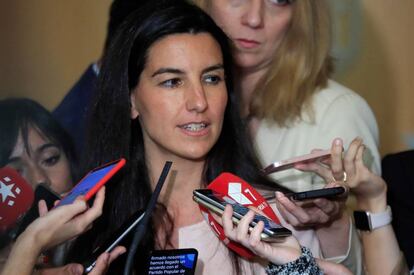 La candidata de Vox a la Presidencia de la Comunidad de Madrid, Rocío Monasterio, en declaraciones a los medios este martes en la Asamblea, donde ha arrancado la XI Legislatura.