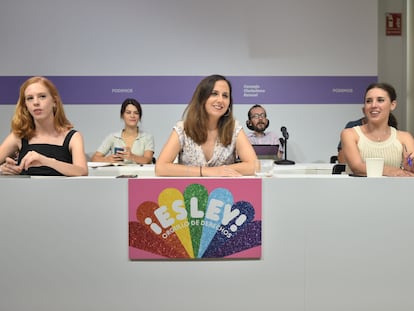 De izquierda a derecha, Lilith Verstrynge, Ione Belarra e Irene Montero, en el consejo ciudadano estatal de Podemos, el 9 de julio en Madrid.