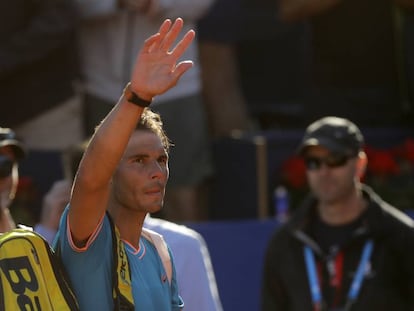 Nadal se despide del público tras la derrota ante Thiem.