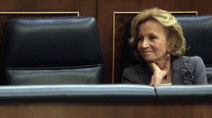 Elena Salgado, durante la sesión de control al Gobierno de ayer en el Congreso.