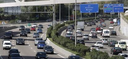 Estado de la circulación de salida desde la capital por la A1, dirección Burgos.