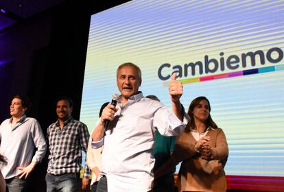 Héctor Baldassi celebra el triunfo de Cambiemos en Córdoba.