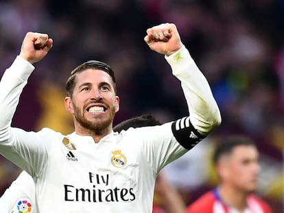 Sergio Ramos celebra en el Wanda.