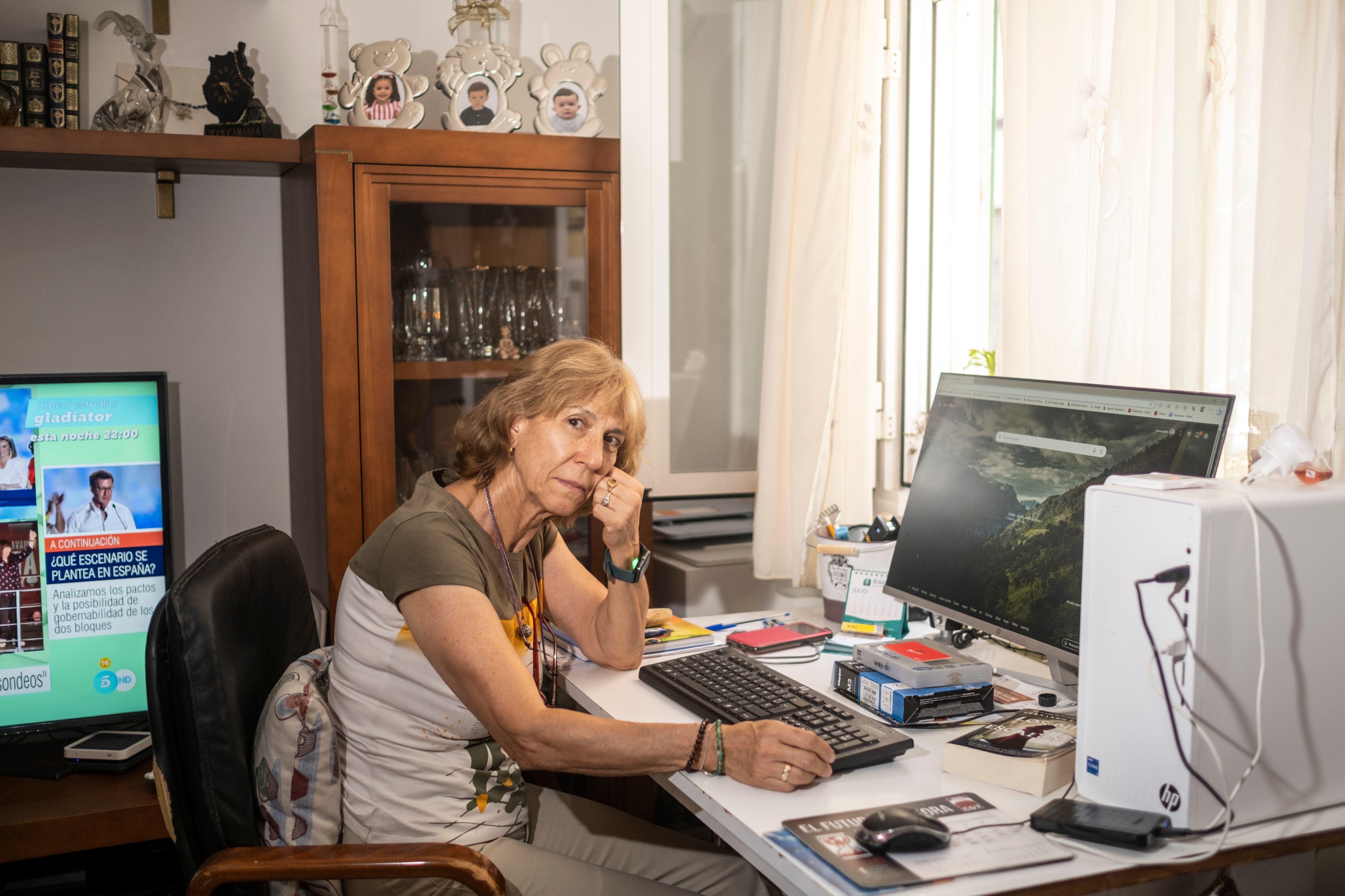 María Teresa, vecina de la colonia de los bomberos.