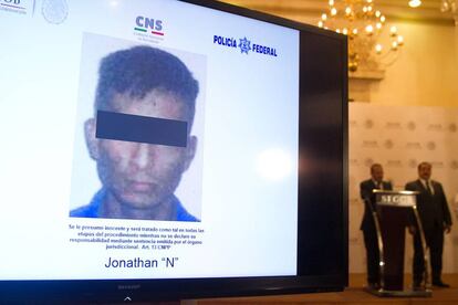 El Gobierno mexicano anuncia la detención de uno de los sospechosos.