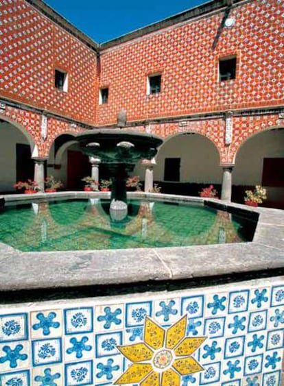 Patio del Convento de Santa Rosa. Puebla, siglo XVII