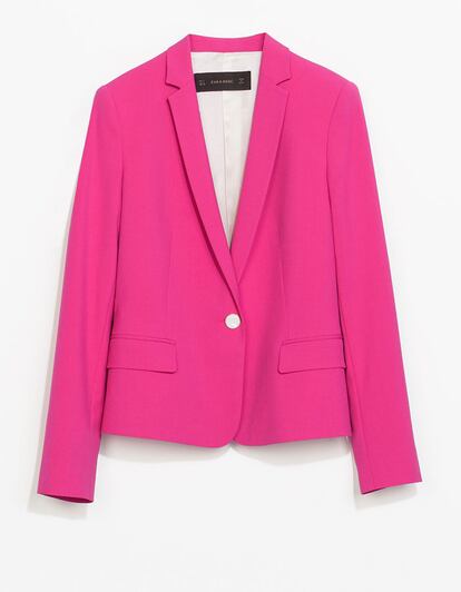 Blazer lana fria de Zara (45,95 euros).