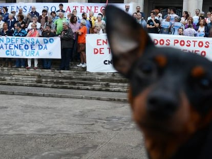 Manifestación en solidaridad con el Ateneo de Ferrol