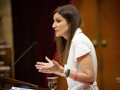 Lorena Roldán en una intervención en el último pleno del Parlament.
  