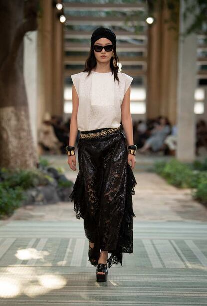 chanel_042_2022-23-metiers-dart-show-LD