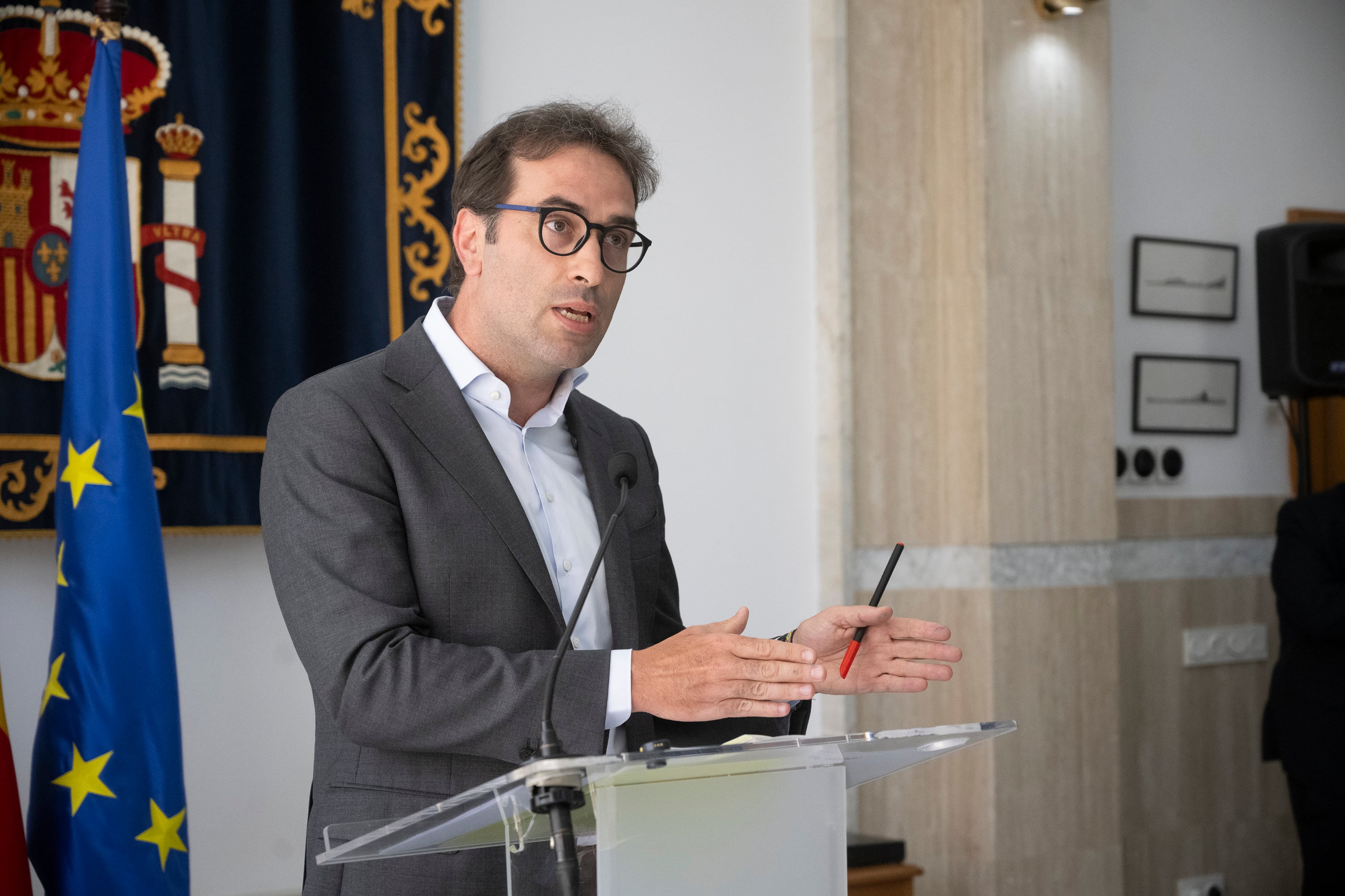 Sánchez acepta casi un mes después crear un mando único para la crisis de Ceuta dirigido por Ángel Víctor Torres