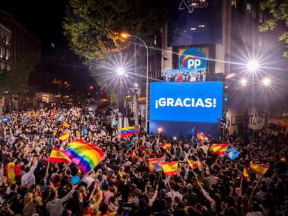 Celebración de la victoria del PP en la Comunidad de Madrid, este martes en Génova.