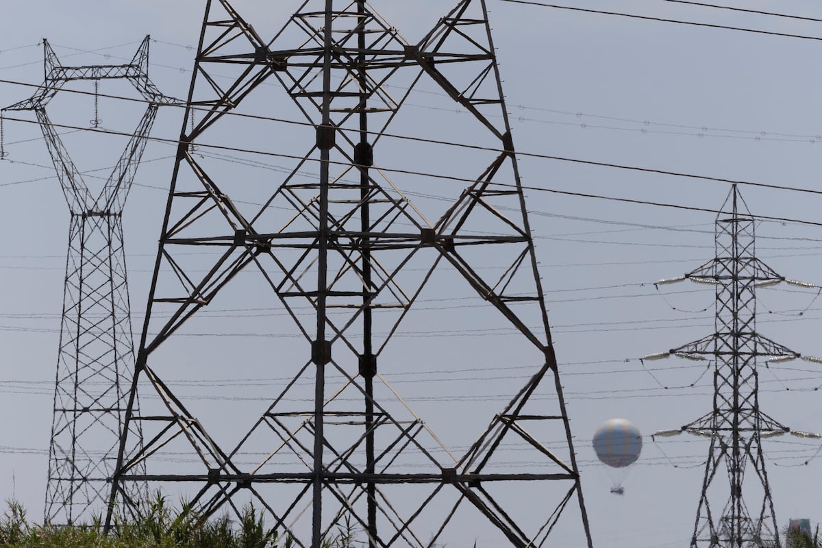 La rebaja del IVA y otros impuestos a la luz y el gas decaen este lunes ...