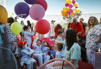 Durante la inauguración de la zona de juegos.