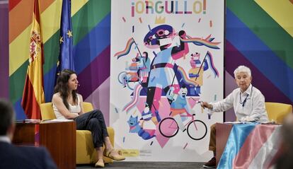 La ministra de Igualdad, Irene Montero, y la directora general de Diversidad Sexual y Derechos LGTBI, Boti García, presentan este miércoles la campaña para el Orgullo 2020.