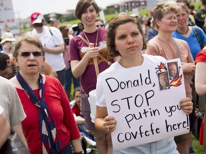 Protests against Trump's decision to leave the Paris agreement.