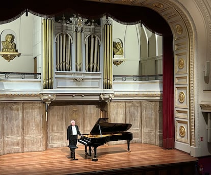 El pianista Grigori Sokolov en la Sociedad Filarmónica de Bilbao el 23 de febrero de 2023.