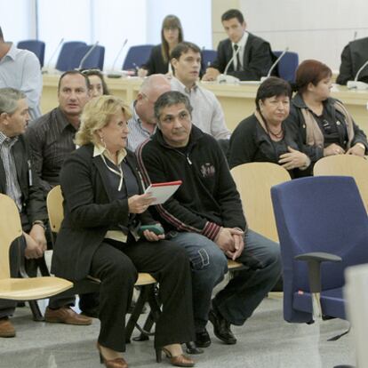 Zahkar Kalashov, a la derecha, en primer término, en la Audiencia Nacional en 2009.