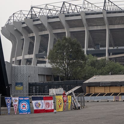 Estadio Azteca: Las obras del Mundial obligan a reubicar a cientos de comerciantes informales del sur de Ciudad de México