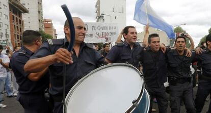 Protesta de policías en La Plata (Argentina)