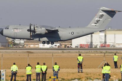 El avión de transporte militar A-400 Airbus.