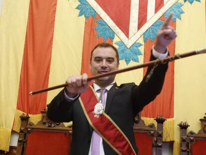 Jordi Ballart, recoge de nuevo la vara de alcalde de Terrassa.