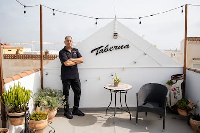 Sergio Effendi, propietario de una cadena de apartamentos para holandeses en La Carihuela.