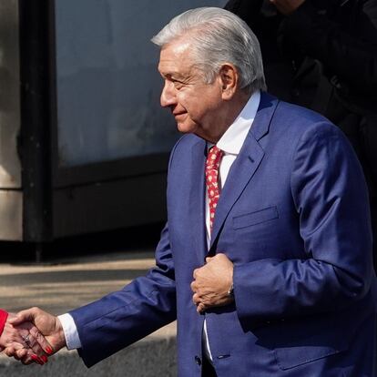 López Obrador saluda a la ministra presidenta de la Suprema Corte, Norma Piña