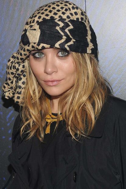 Ashley Olsen suele arriesgar con sus estilismos. En la imagen, con pañuelo en la cabeza.