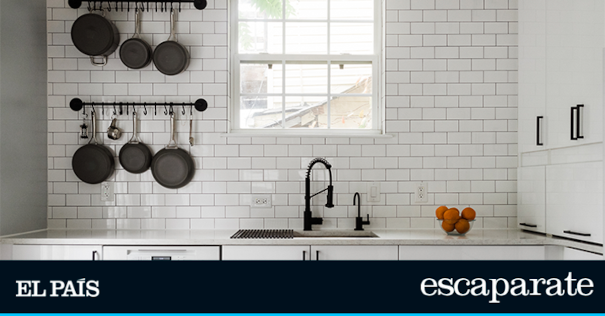Estos azulejos adhesivos le darán un nuevo aire a tu cocina sin que tengas que gastar tiempo ni dinero en reformas
