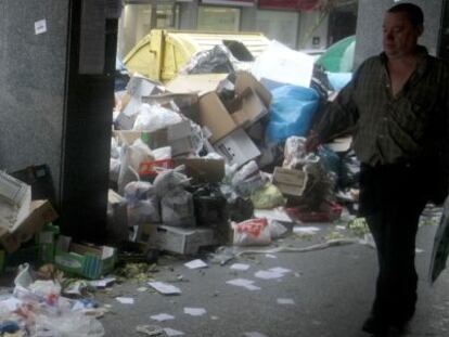 huelga de basuras en la calle Mayor de Getxo