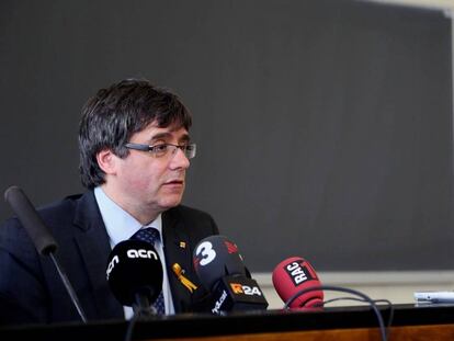 Carles Puigdemont en una conferència a la Universitat de Hèlsinki.