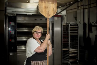 Nuria Peidró, propietaria de una panadería en el Eixample de Barcelona.