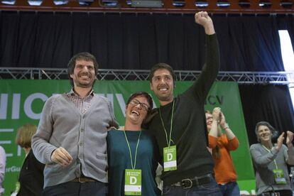Des de l'esquerra, Ernest Urtasun, Marta Ribas i David Cid.