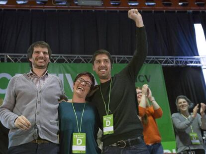 Des de l&#039;esquerra, Ernest Urtasun, Marta Ribas i David Cid. 