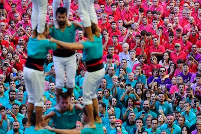 En un concurso muy reñido, se han impuesto la colla de Vilafranca, por delante de la colla Joves Xiquets de Valls y, en tercera posición, la colla Vella, que era la vigente campeona. En la imagen, integrantes de la colla de Vilafranca.