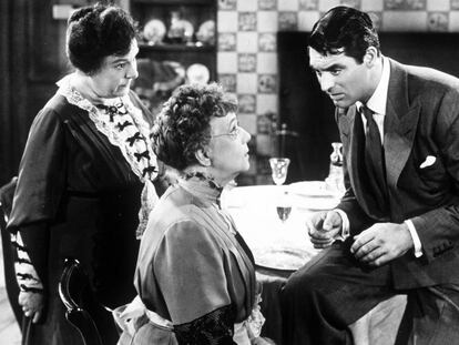 Una majestuosa comedia de Frank Capra, llena de humor negro: ‘Arsénico por compasión’