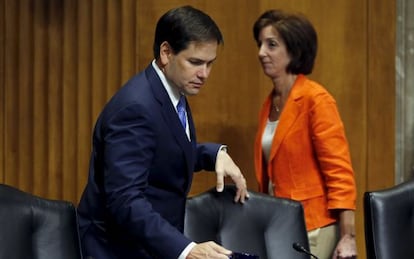 A negociadora-chefe dos EUA, Roberta Jacobson, e o senador Marco Rubio.