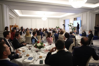 Vista de la sala donde se celebró la cena inaugural durante la ponencia del economista Dani Rodrik, profesor de la Universidad Harvard (Estados Unidos).