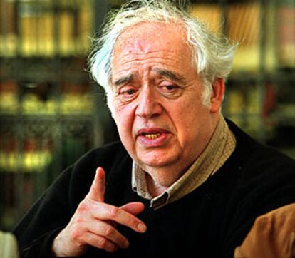 El crítico literario Harold Bloom, ayer, en la Universidad de Valencia.