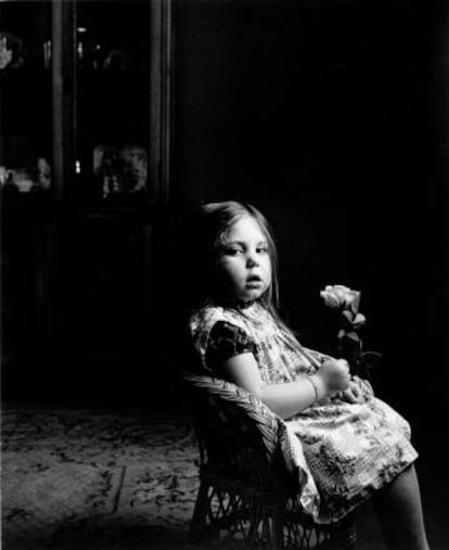 'Niña de la rosa', 1959, de Gabriel Cualladó. 